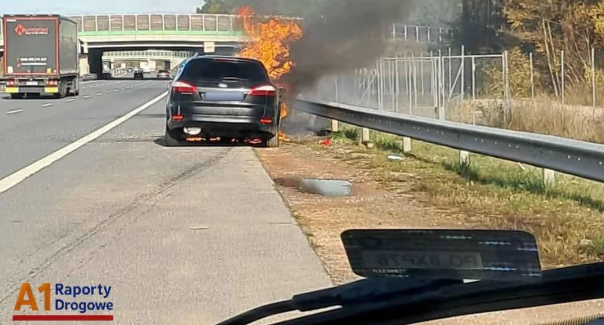 Pożar forda na A1 - autostrada przez kilka godzin była zablokowana