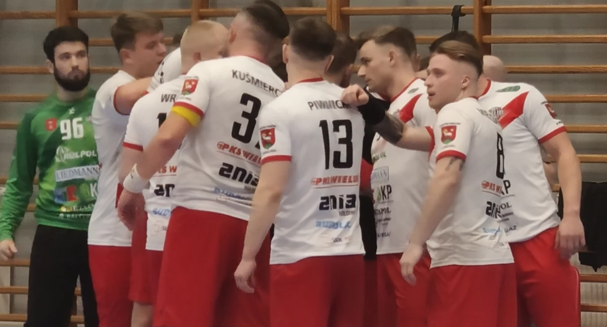 MKS Wieluń o włos lepszy od wicelidera! Fenomenalna pierwsza połowa i nerwowa końcówka z Orlętami Zwoleń