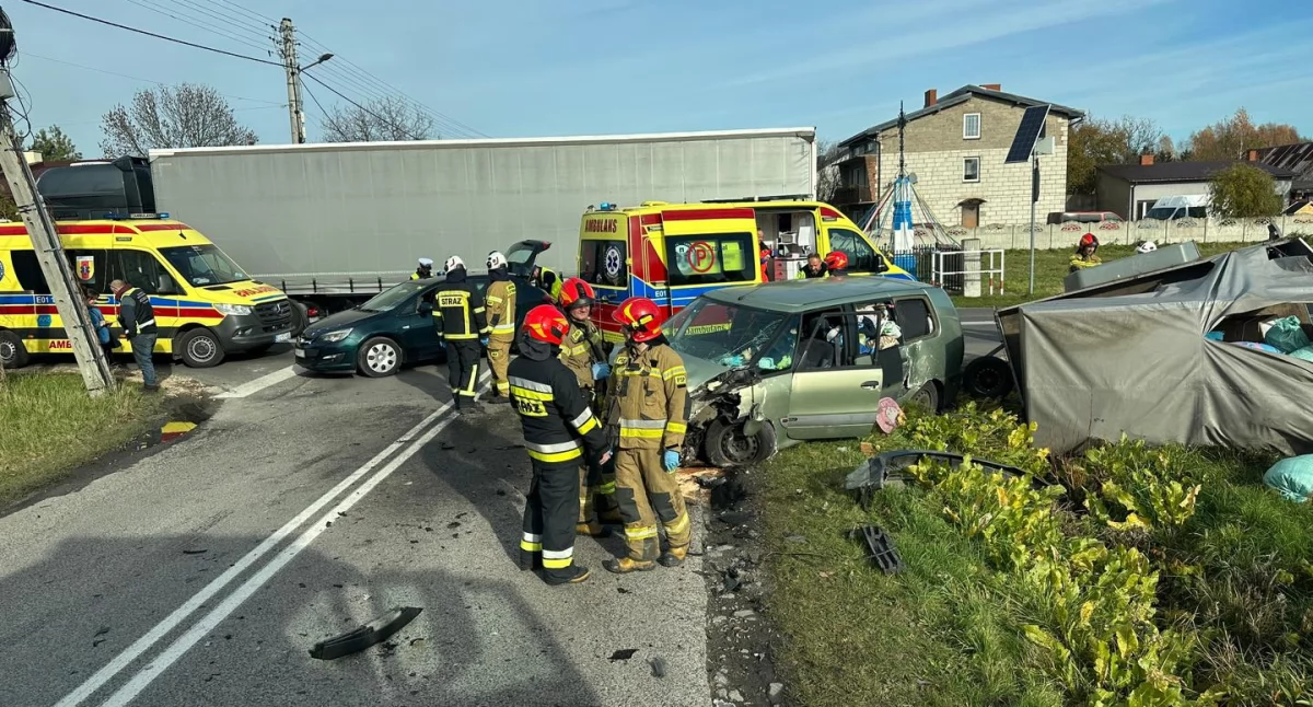 69-latek nie zatrzymał się na znaku stop - w wypadku ucierpiały dwie osoby! 