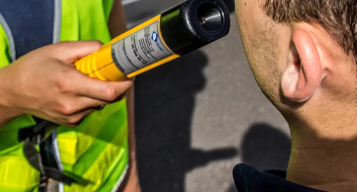 Miał blisko pół promila alkoholu - 28-latek bez prawa jazdy wpadł podczas policyjnej kontroli 