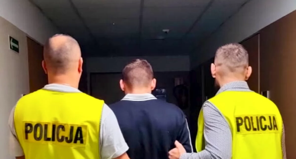 Pijany obcokrajowiec wjechał w budynek. Zostanie deportowany!