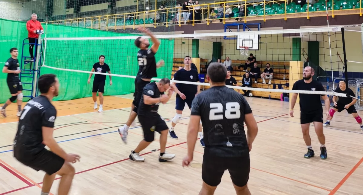 Pajęczańska Liga Siatkówki wystartowała! Faworyci mocni na otwarcie sezonu