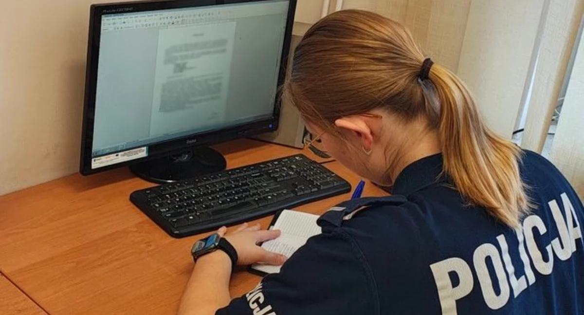 Policjantka zauważyła zakrwawioną kobietę - poszkodowana 23-latka z urazem szczęki trafiła do szpitala