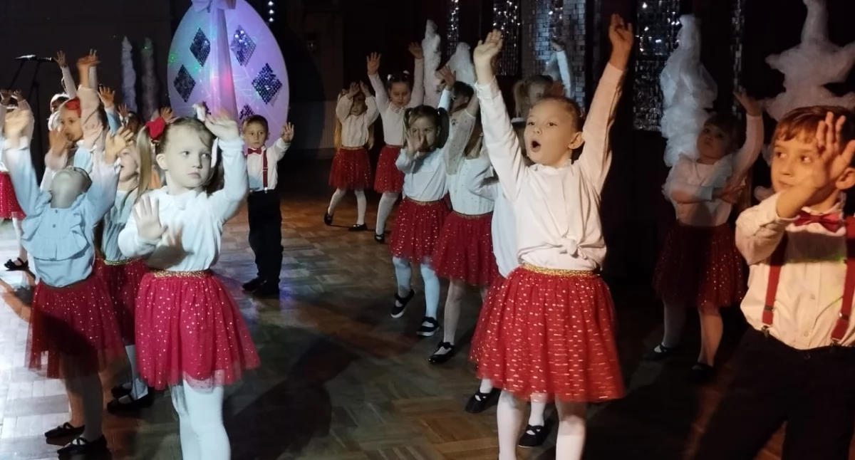 Koncert świąteczny i bożonarodzeniowy nastrój w Działoszynie