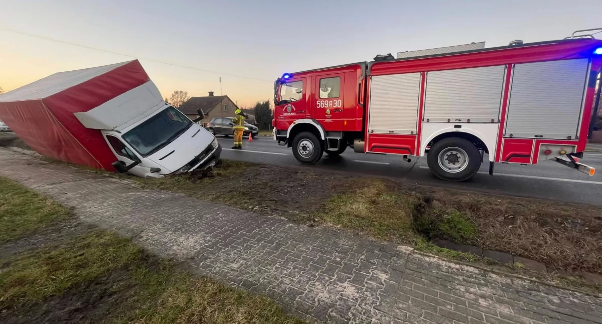Zjechał dostawczakiem do rowu - jak tłumaczył się 46-latek?