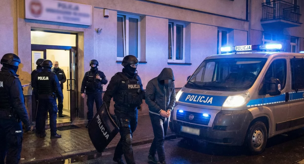 Nalot antyterrorystów na seks-biznes w Tychach! Taksówkarz dowoził na prostytucję, klient brutalnie obrabowany w agencji