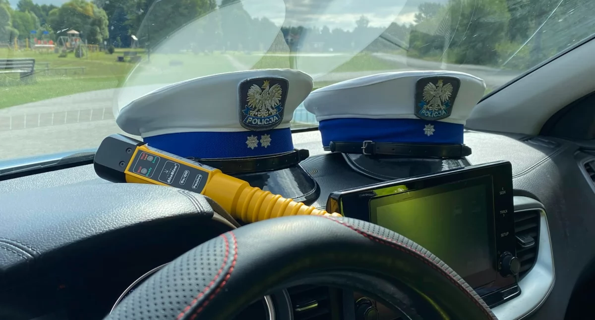 Pirat drogowy z bmw zatrzymany! Jechał przez Złoczew z prędkością 120 km/h