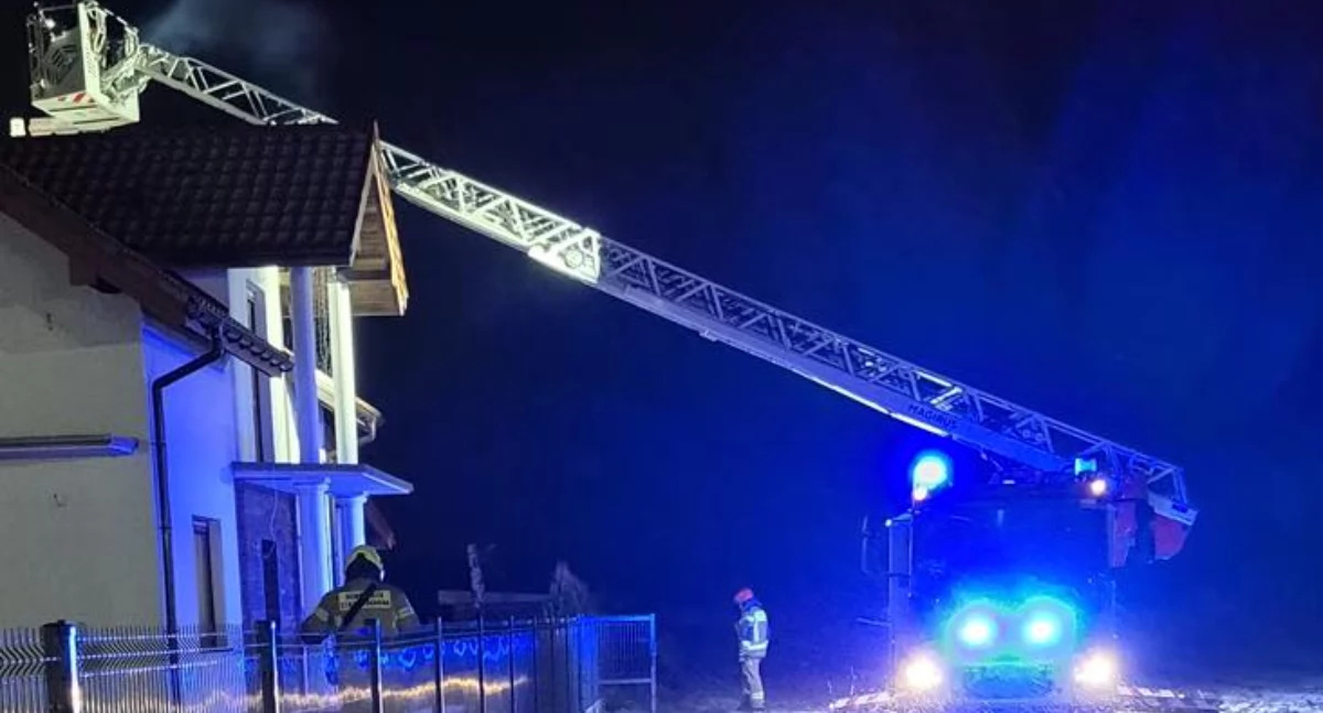 Przedsylwestrowa akcja strażaków - gasili pożar sadzy 