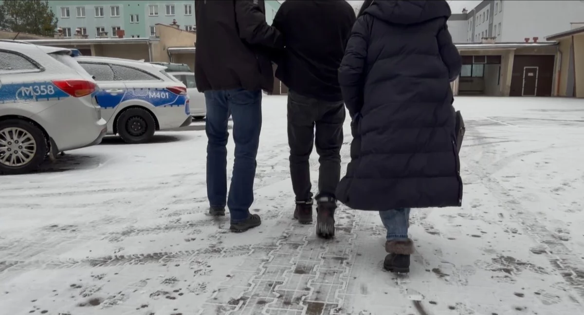 Horror na Podlasiu. Mężczyzna wbił nóż w plecy 6-letniej córce! [VIDEO]