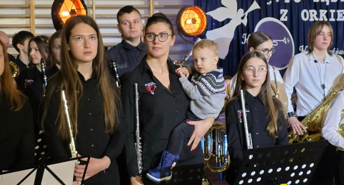 Trzy orkiestry, jeden koncert, czyli spotkanie ,,Po sąsiedzku z orkiestrami