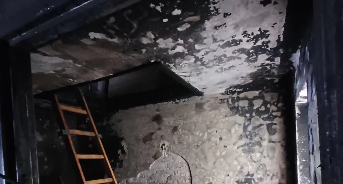 Kobieta z dwójką dzieci uciekła z płonącego domu. Apel o pomoc dla pogorzelców