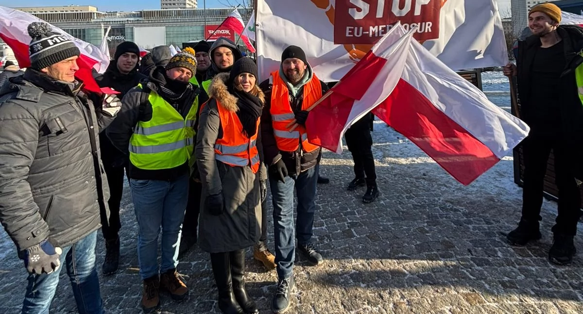 „Nie wpuścili nas. Kazali się zawijać z tymi śmieciami”. Kulisy protestu rolników w Warszawie