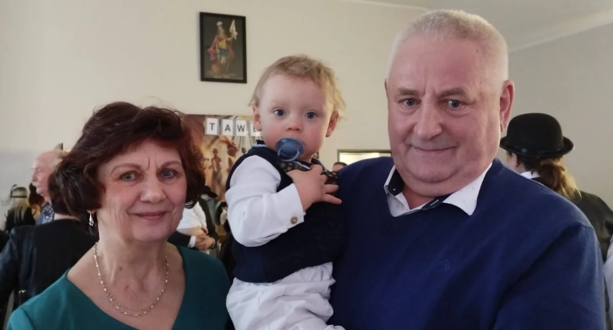 „W starym kinie”: Wyjątkowy Dzień Babci i Dziadka w żłobku w Grębieniu 