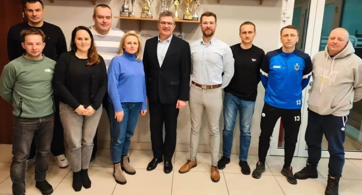 Zawisza Pajęczno i Akademia Sportu Pajęczno łączą siły. Nowy rozdział w szkoleniu młodzieży