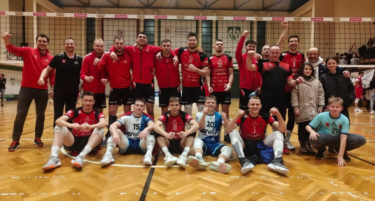 Pewne 0:3 w Częstochowie. WKS Wieluń znów liderem drugiej ligi