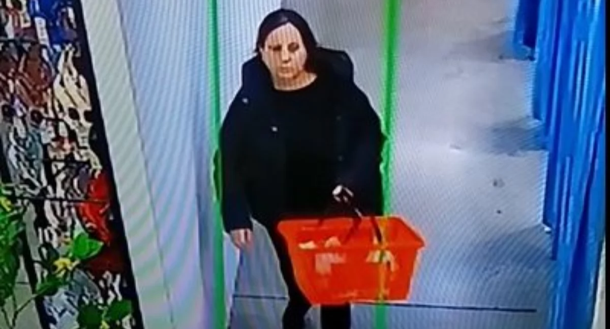 Policja poszukuje złodziejki - kobieta ukradła w sklepie pieniądze z portfela