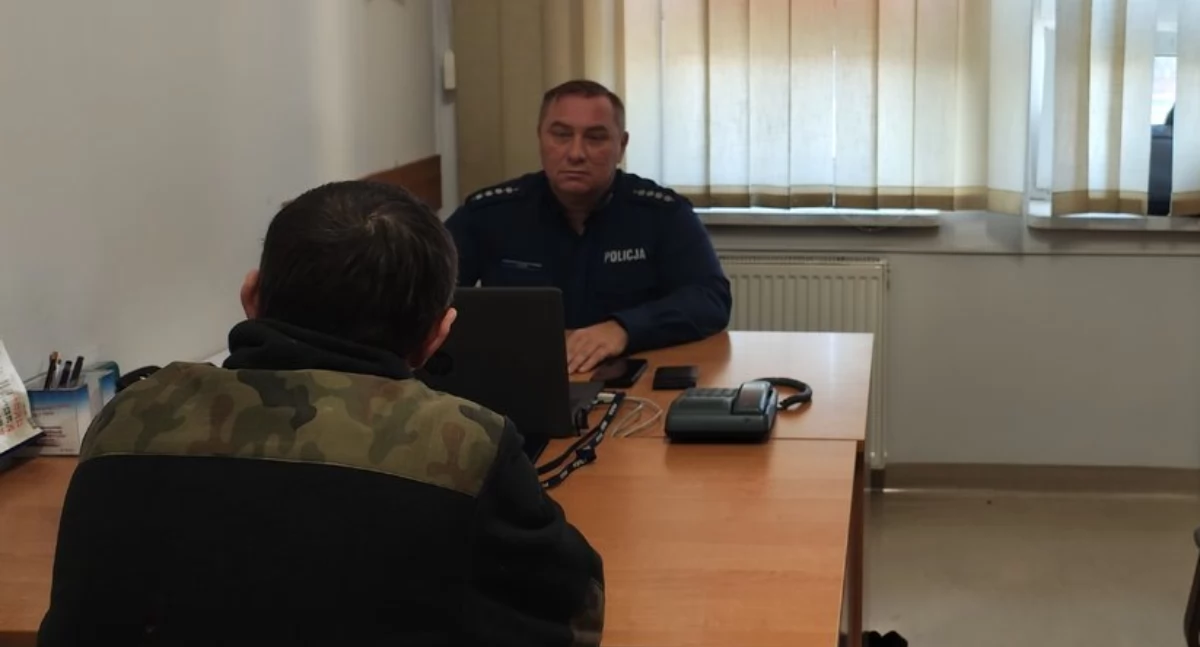 W powiecie wieruszowskim zatrzymano dwóch mężczyzn - przy ujęciu jednego z nich pomógł dzielnicowy