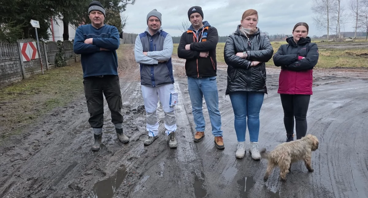 Droga wołająca o pomstę do nieba. Zadole w gminie Skomlin