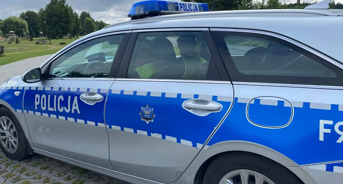 Uratowali mężczyznę, który nie dawał znaku życia - 75-latek trafił do szpitala