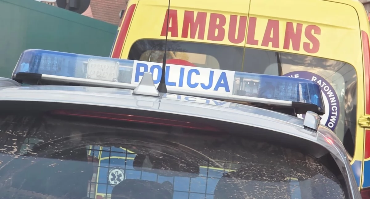 Niebezpieczny wypadek w powiecie pajęczańskim! 64-latek trafił do szpitala!