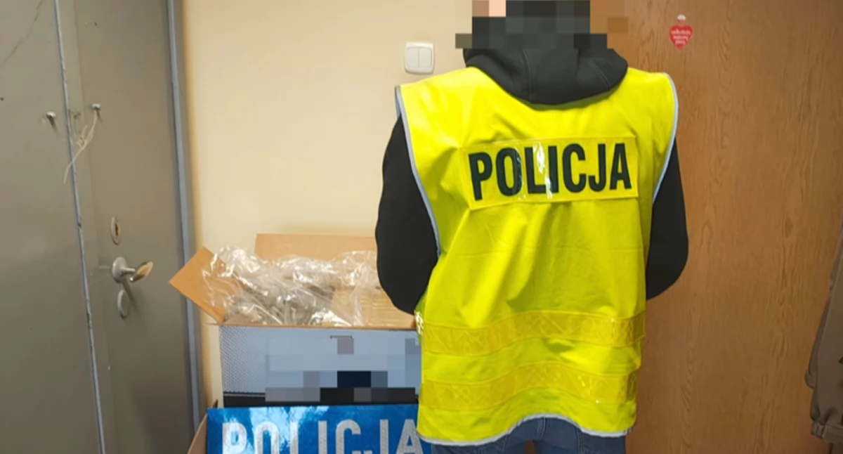 Miał blisko 50 tysięcy sztuk papierosów - grozi mu nawet kara więzienia