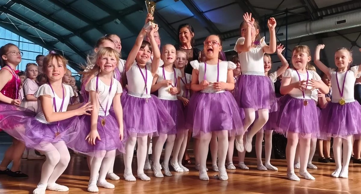 Zakochani w rytmie walczyli o puchar burmistrza. III Festiwal Tańca w Działoszynie 2026 na najwyższym poziomie