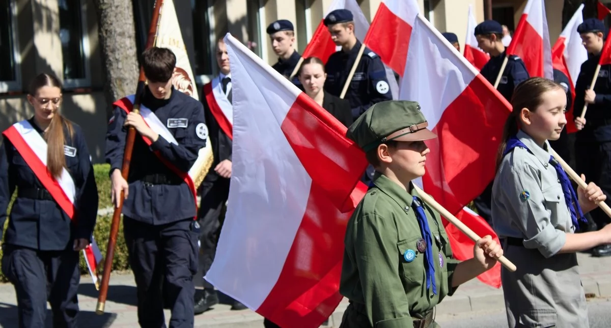 Siemkowice świętowały Dzień Flagi z rozmachem i dumą.