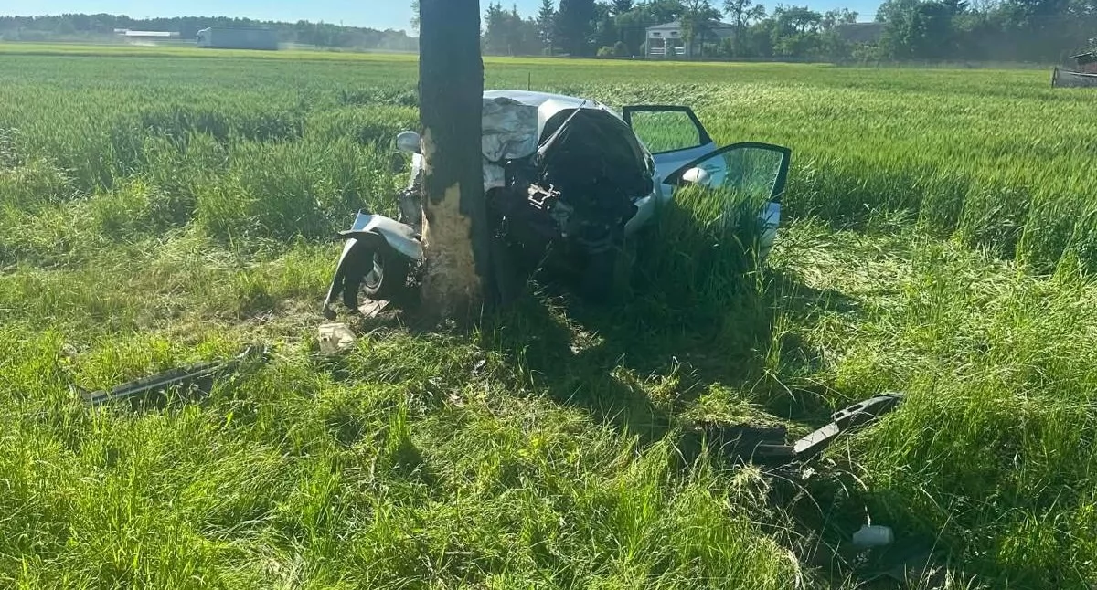 Wypadek w Wandalinie. Kobieta i dziecko zabrani do szpitali