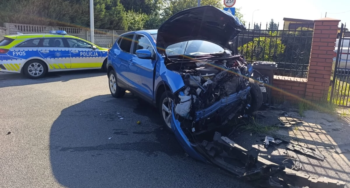 Wypadek na skrzyżowaniu. Dwie osoby ranne