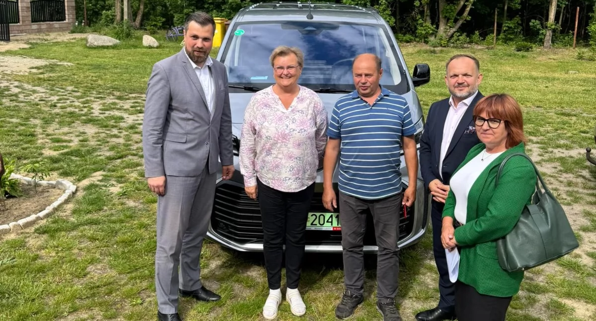 Nowy elektryczny samochód dla Rodzinnego Domu Dziecka w Wieluniu