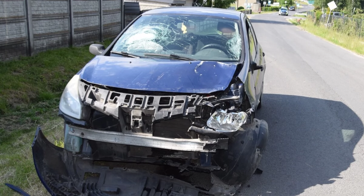 Wymusił pierwszeństwo na skrzyżowaniu. NIe żyje 40-letni motorowerzysta