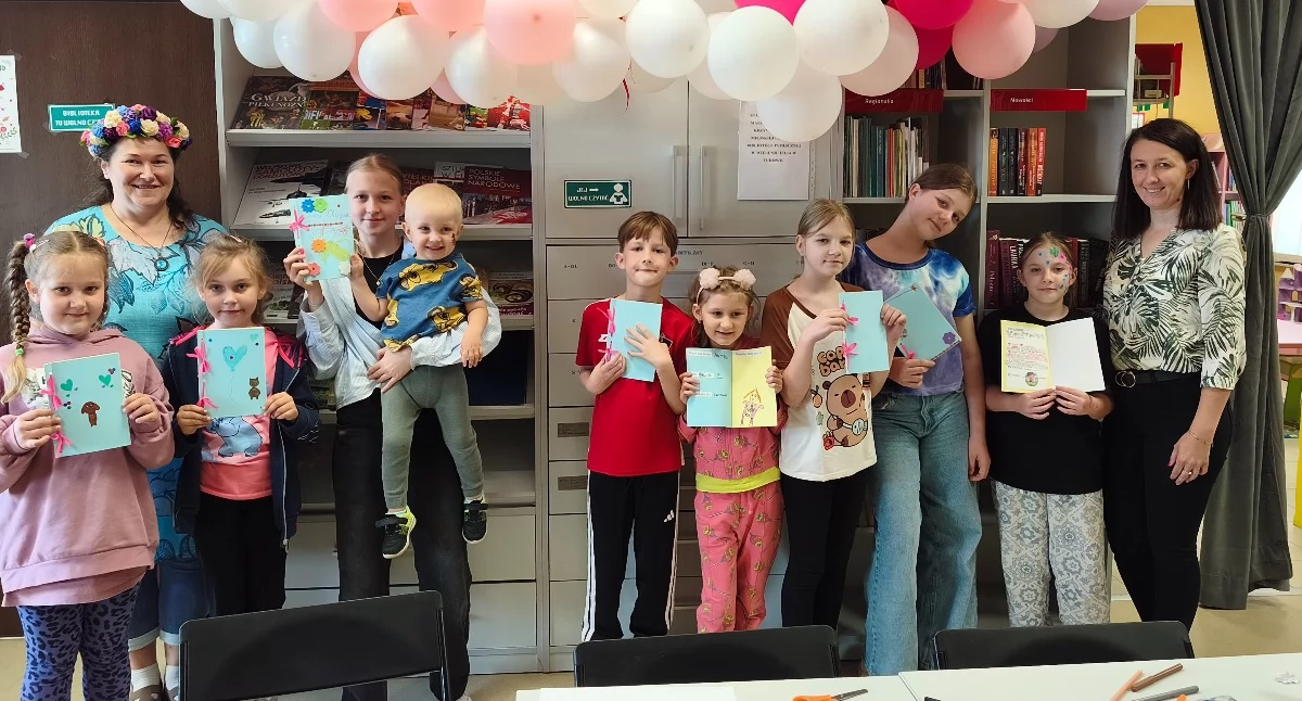 Kreatywny Dzień Dziecka w bibliotece w Turowie