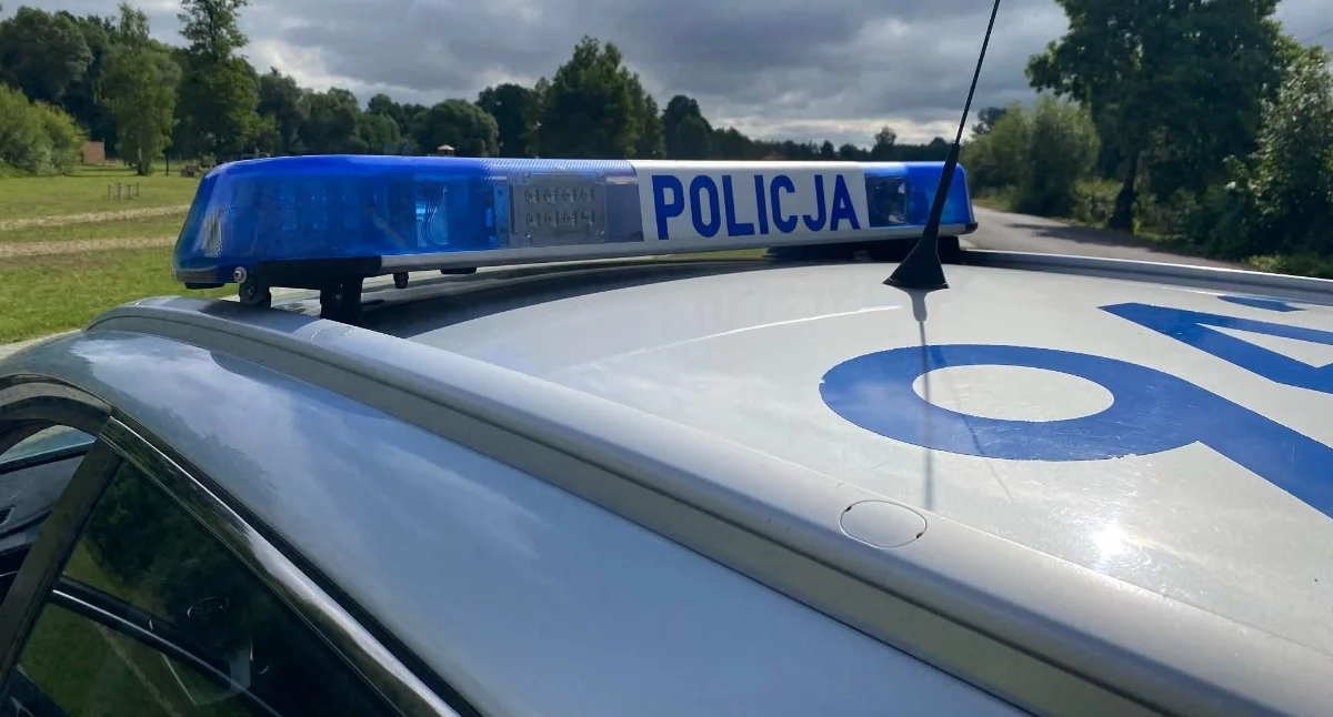 Zderzenie auta i motocyklu - poszkodowany 37-latek trafił do szpitala