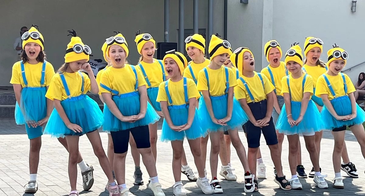 Upalny piknik rodziny w Osjakowie