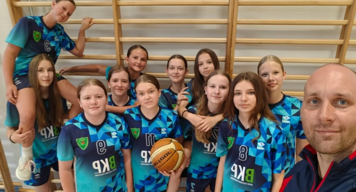 Sukces koszykarek z Rudy - dziewczęta wygrały wojewódzki finał 