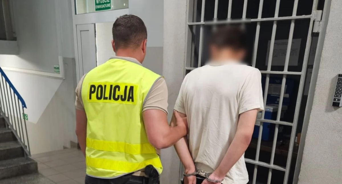 18-latek wpadł z narkotykami. W plecaku miał ponad 230 gramów