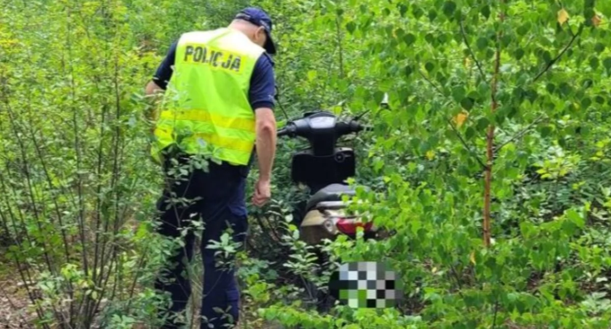 Policjanci odnaleźli skradziony motorower - był porzucony w zaroślach