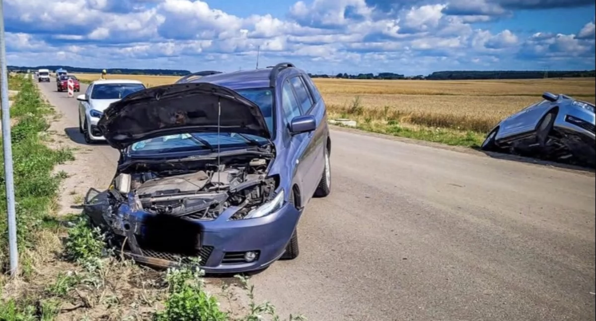 Wyprzedzał Mazdą, doprowadził do zderzenia. Miał prawie 2 promile alkoholu
