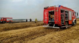 Pożar podczas żniw - paliło się pół hektara pola