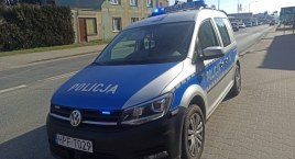 25-latek uderzył w policyjne auto - był pijany 