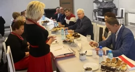 Spotkanie z wójtem przy kawce – w Skrzynnie rozmawiali o potrzebach miejscowości