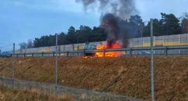 Pożar na S8. Paliła się skoda 