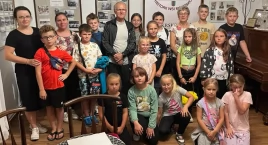 Nocne eskapady młodych miłośników gminy 
