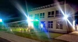 Napad na bank w pajęczańskim: zamaskowany mężczyzna ukradł pieniądze! Trwa obława za sprawcą 