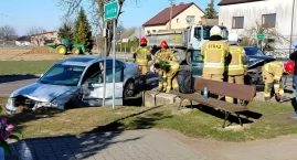 Kolizja na skrzyżowaniu w Józefowie