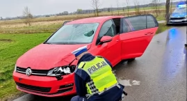 Groźne potrącenie w powiecie zduńskowolskim: Piesza zabrana śmigłowcem LPR