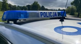 Wypadek pod Wieruszowem - dwa auta zderzyły się czoł&hellip;