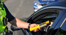 Pijany kierowca BMW jechał całą szerokością jezdni. &hellip;