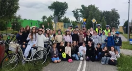 Pierwszy egzamin drogowy za nimi - uczniowie zdobyli karty rowerowe