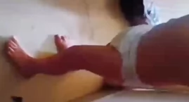 3-latek stał na parapecie trzeciego piętra. Ojciec w&hellip;
